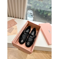 Miu Miu flat shoes